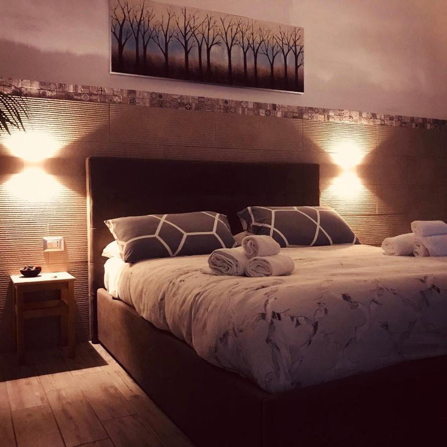 Bed and Breakfast La Piazzetta Бриндизи Экстерьер фото