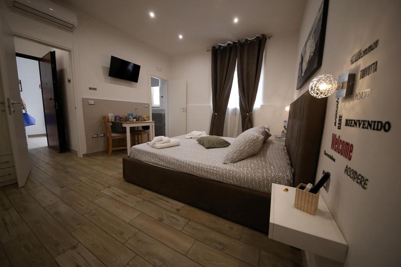 Bed and Breakfast La Piazzetta Бриндизи Экстерьер фото